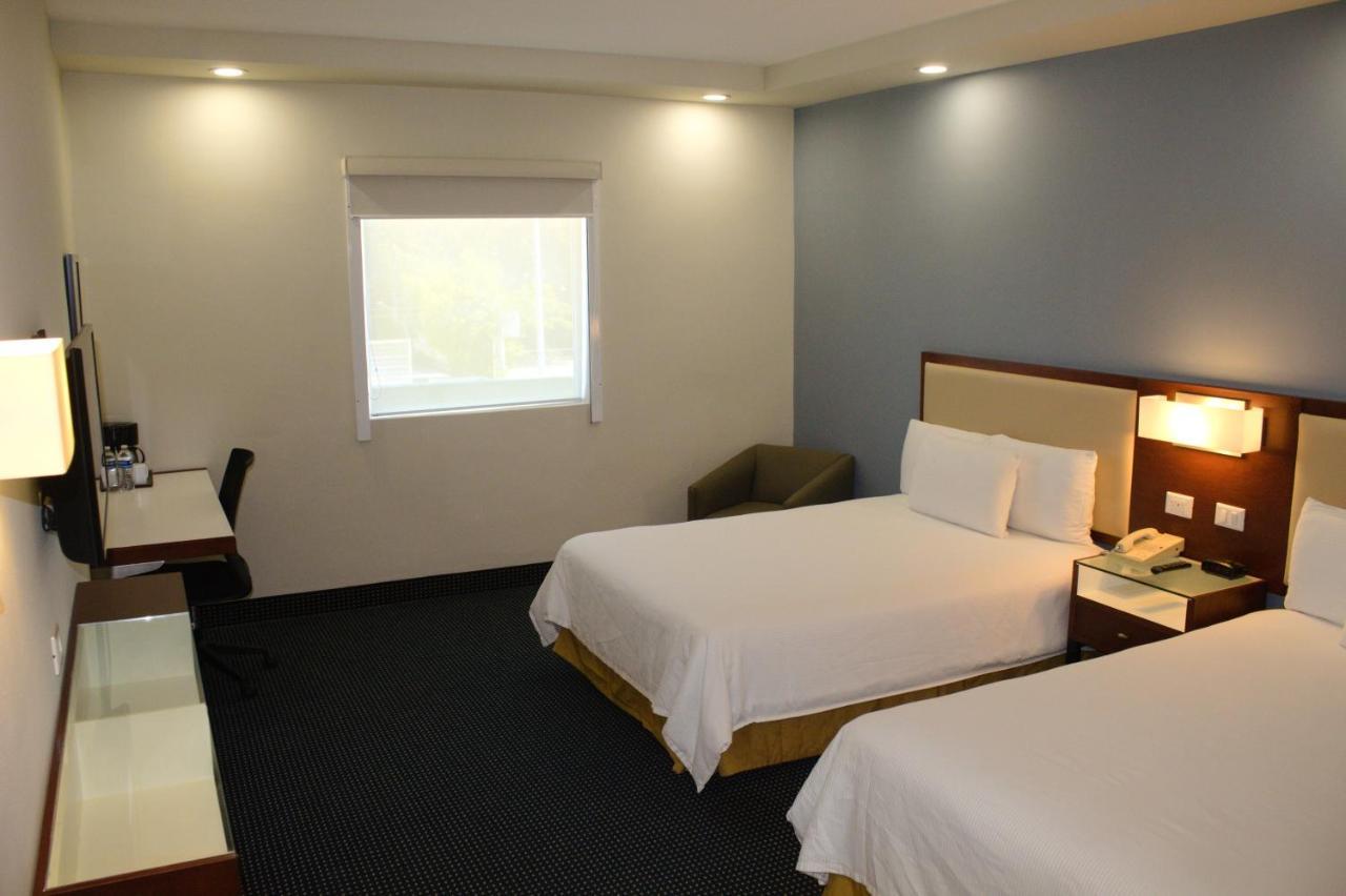 เบสต์ เวสเทิร์น ซันโตริน Hotel ซิวดัดบิกโตเรีย ภายนอก รูปภาพ