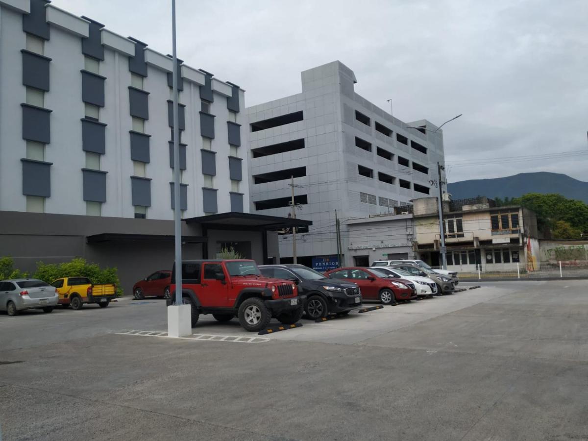 เบสต์ เวสเทิร์น ซันโตริน Hotel ซิวดัดบิกโตเรีย ภายนอก รูปภาพ