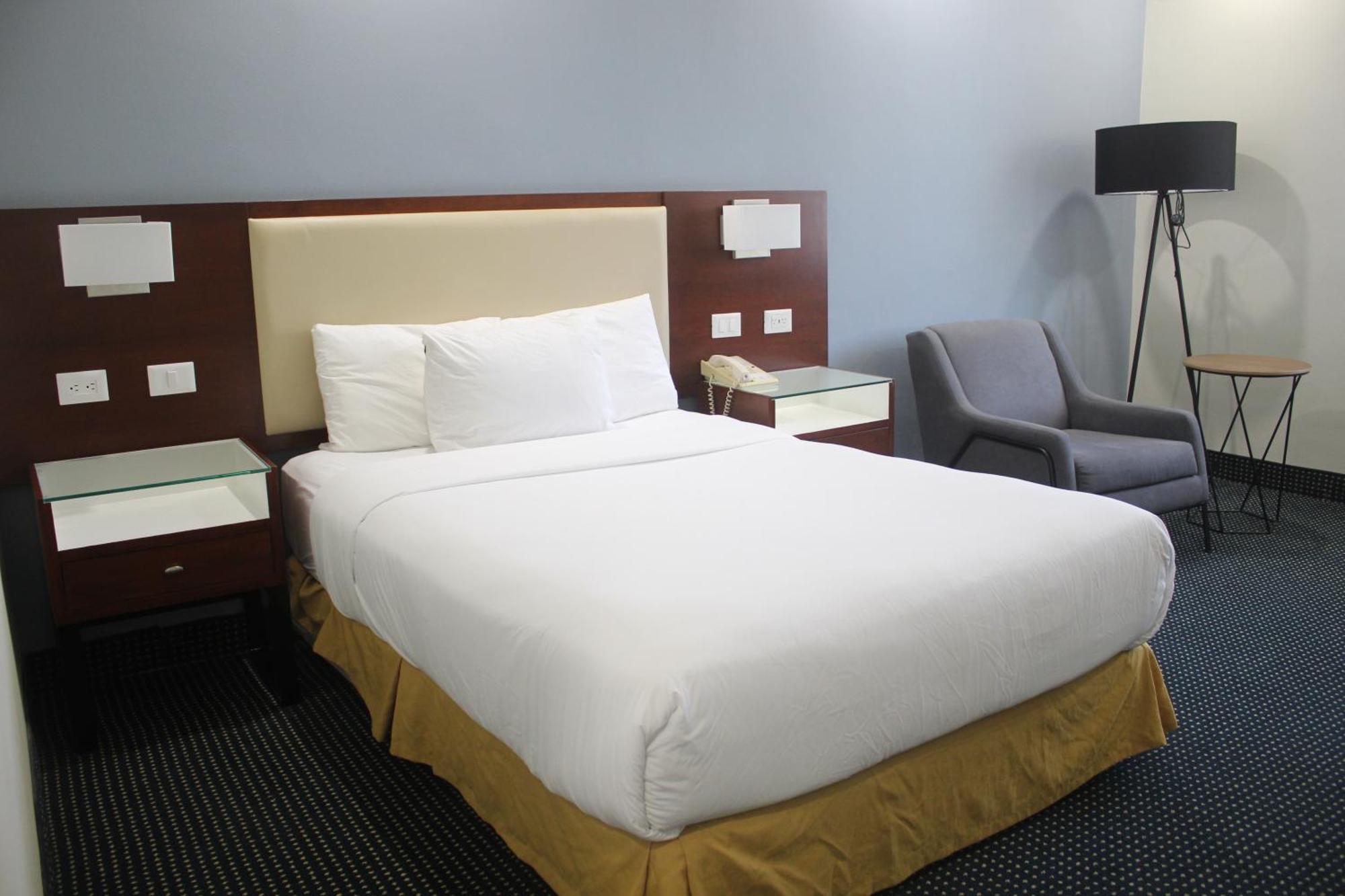 เบสต์ เวสเทิร์น ซันโตริน Hotel ซิวดัดบิกโตเรีย ภายนอก รูปภาพ
