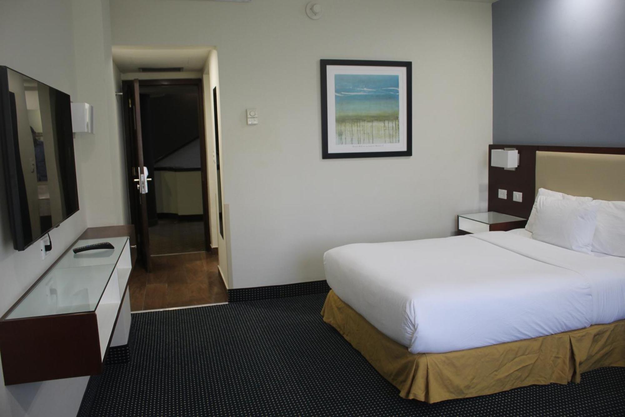 เบสต์ เวสเทิร์น ซันโตริน Hotel ซิวดัดบิกโตเรีย ภายนอก รูปภาพ
